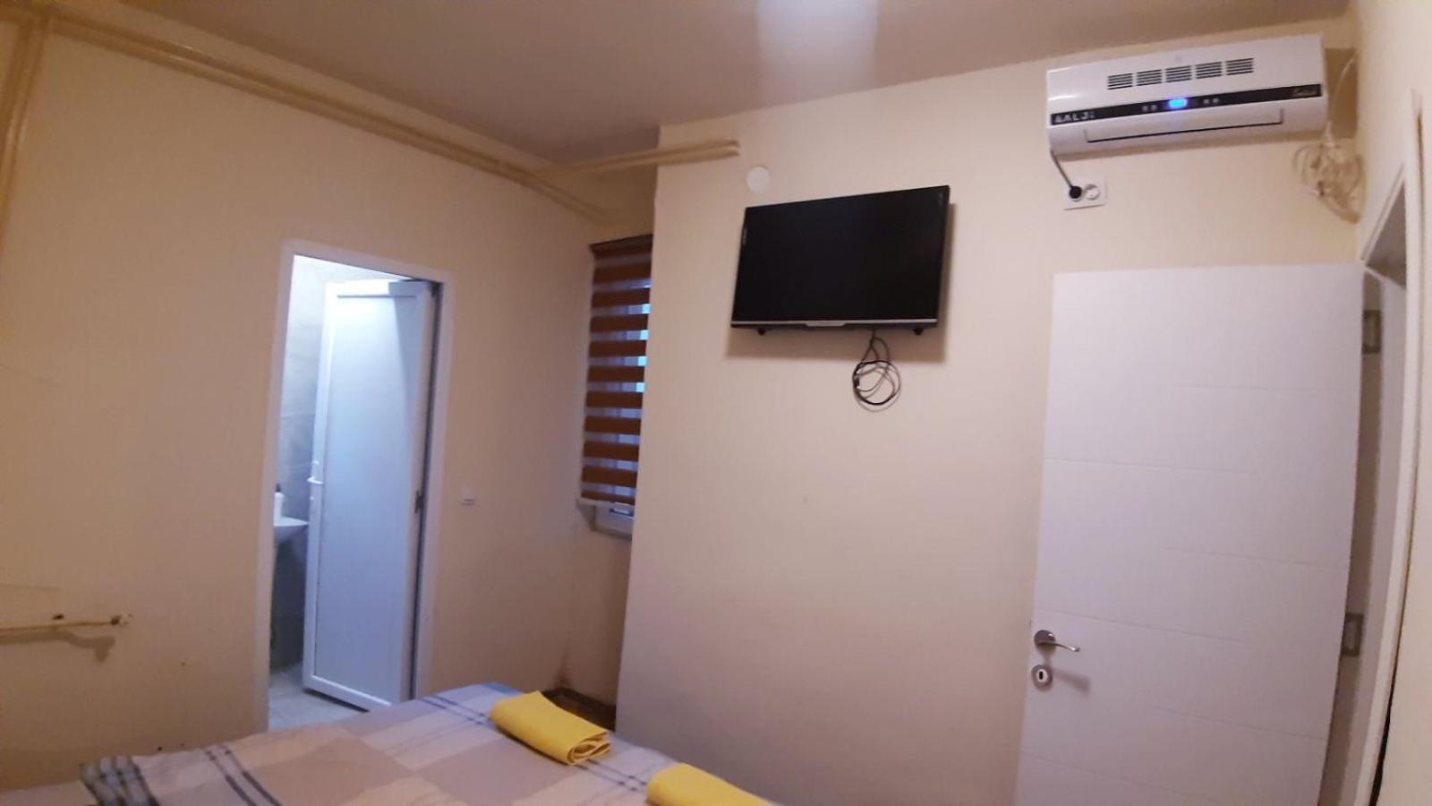 City Hostel Скопье Экстерьер фото